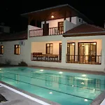 וילה Begonville